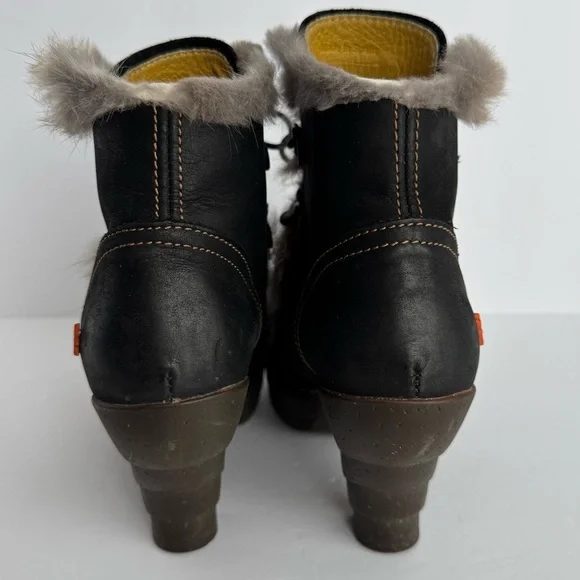 The Art Company Nubuck Leather Lace-Up Ankle Boots Sz 37 US 6.5 Heeled Fur Trim - Picture 10 of 16